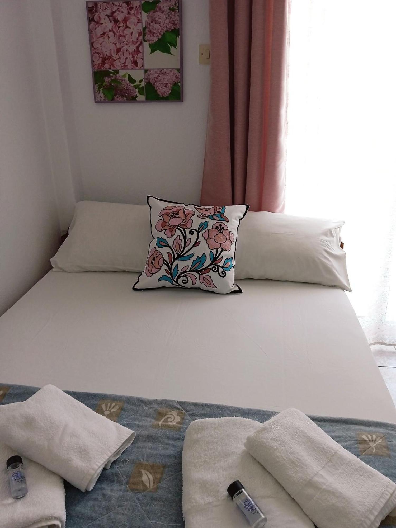 Frini Apartments And Studios Paralia Katerinis Bagian luar foto